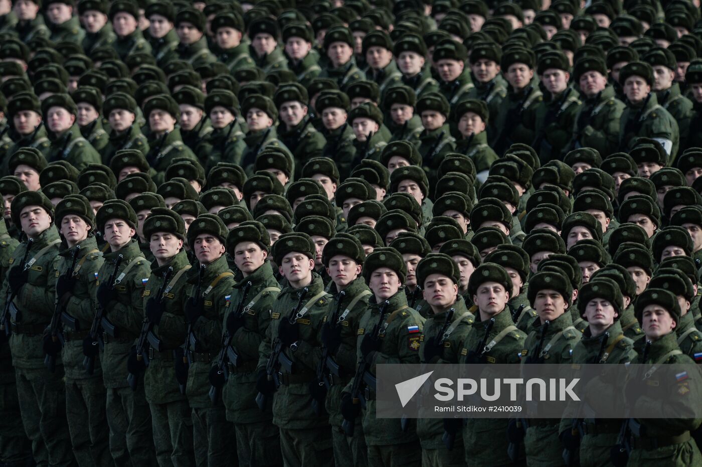 Joint rehearsal of marching and mechanized columns for the Victory Day parade