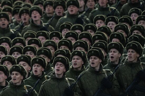 Joint rehearsal of marching and mechanized columns for the Victory Day parade