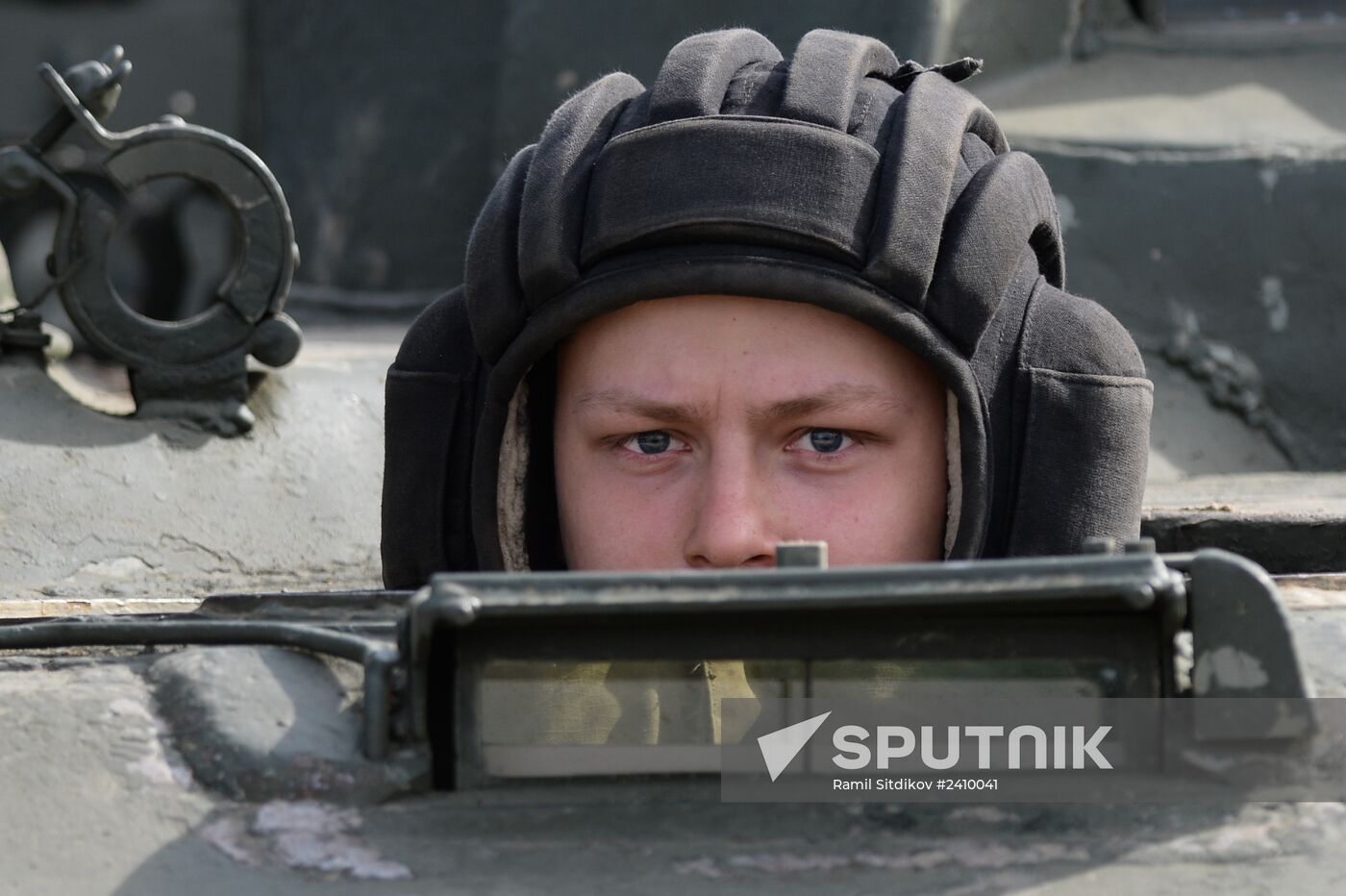 Joint rehearsal of marching and mechanized columns for the Victory Day parade