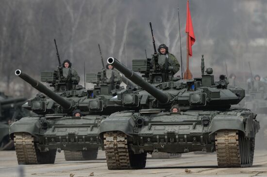 Joint rehearsal of marching and mechanized columns for the Victory Day parade
