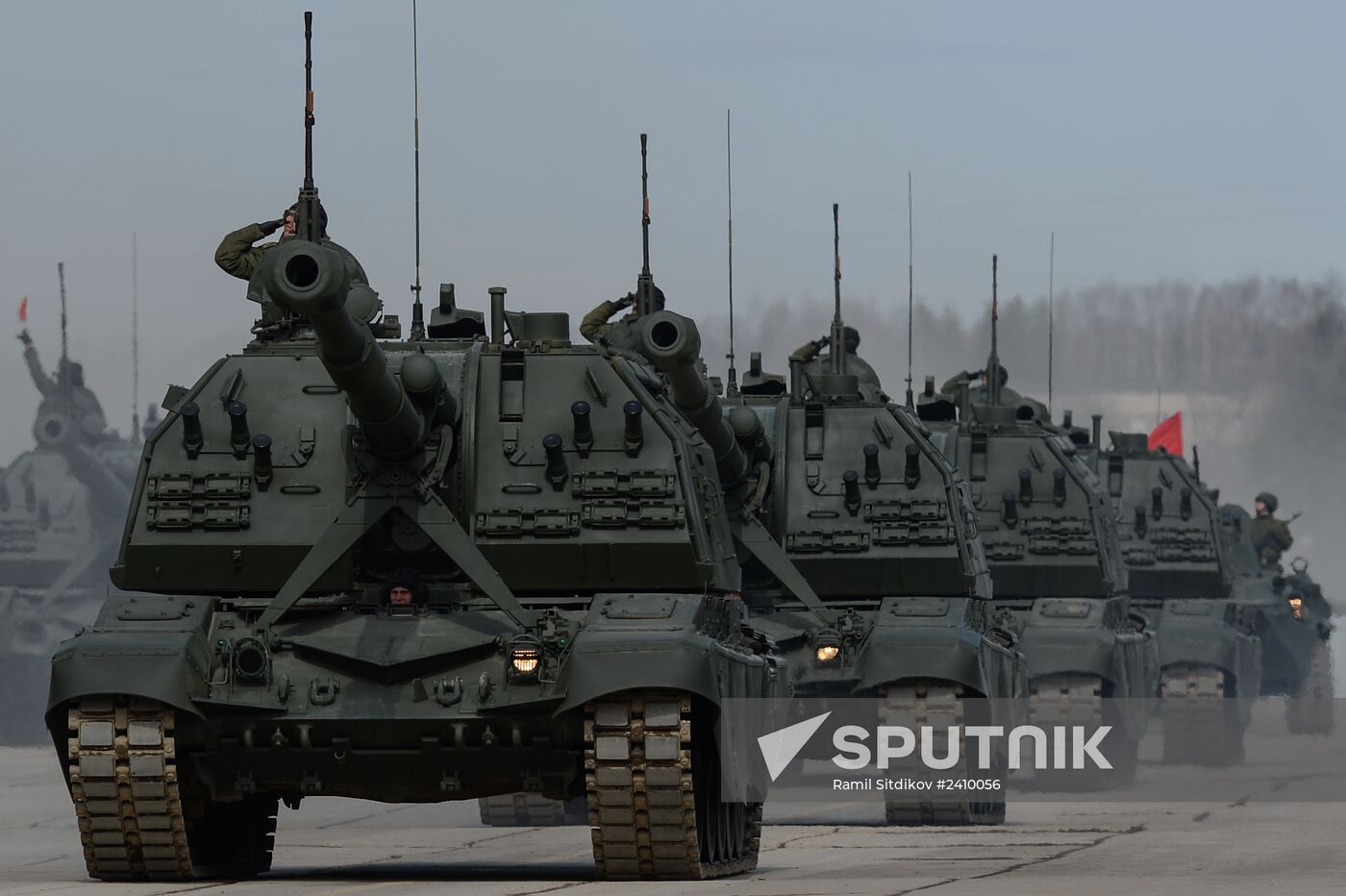 Joint rehearsal of marching and mechanized columns for the Victory Day parade