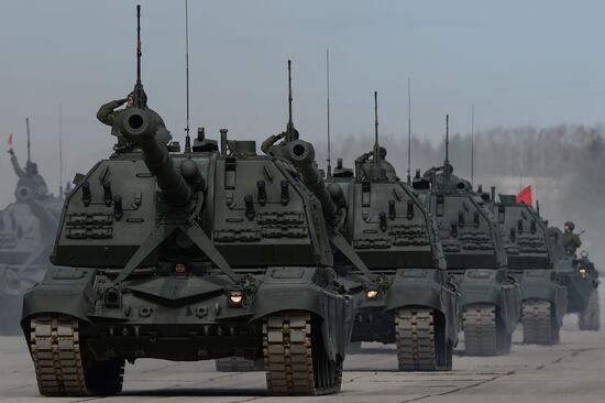 Joint rehearsal of marching and mechanized columns for the Victory Day parade