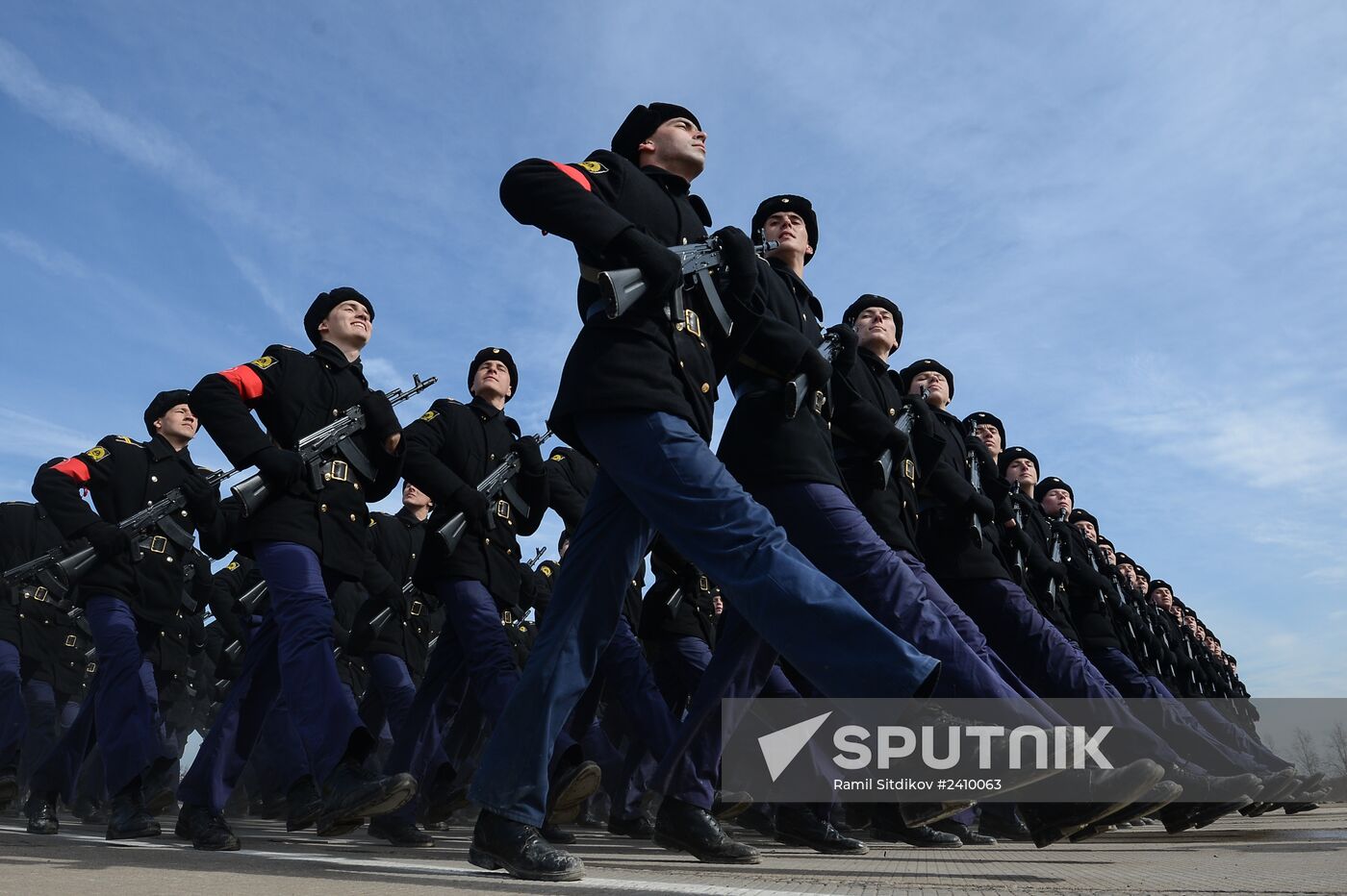 Joint rehearsal of marching and mechanized columns for the Victory Day parade