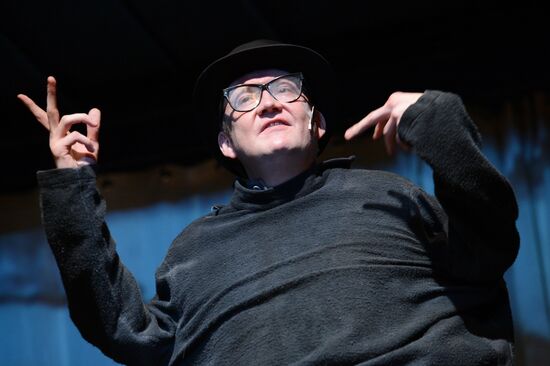 Dress rehearsal of play Tagansky Front