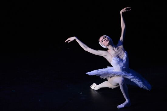 "Pas de deux on toes and for toes" concert as part of Trans-Siberian art festival