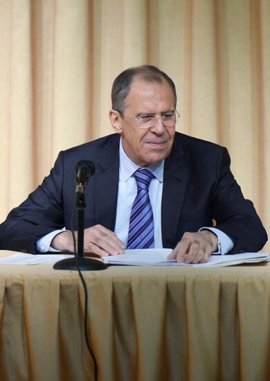 Sergei Lavrov meets with NGOs dealing with international issues