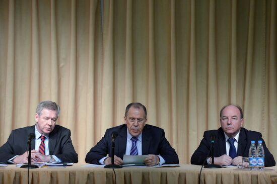 Sergei Lavrov meets with NGOs dealing with international issues