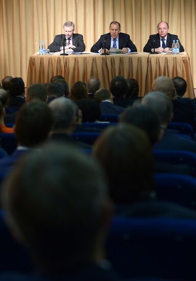Sergei Lavrov meets with NGOs dealing with international issues