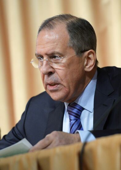 Sergei Lavrov meets with NGOs dealing with international issues