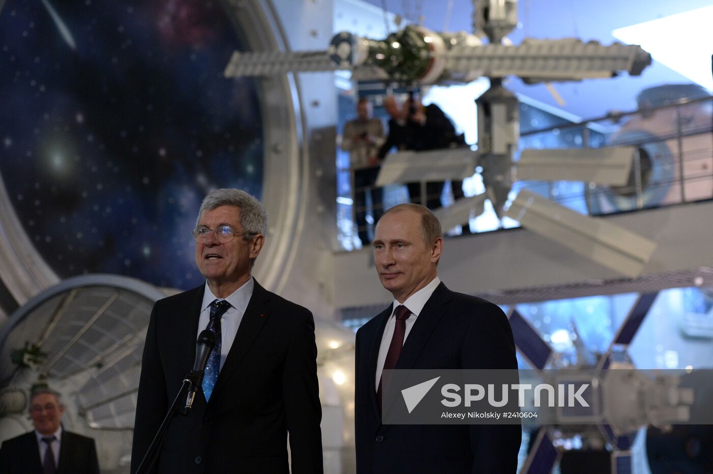 Vladimir Putin visits Memorial Museum of Cosmonautics