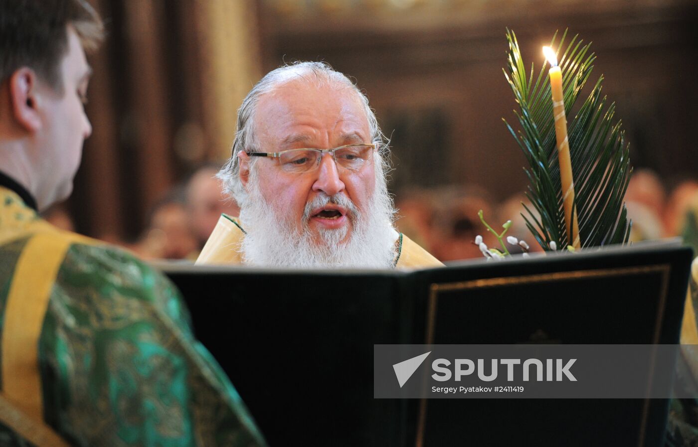 Patriarchal service on eve of Jesus' entry into Jerusalem
