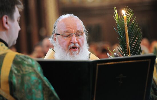 Patriarchal service on eve of Jesus' entry into Jerusalem