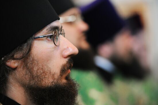 Patriarchal service on eve of Jesus' entry into Jerusalem