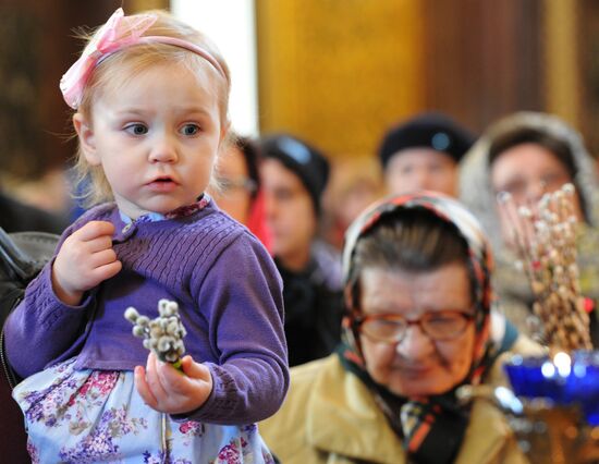 Patriarchal service on eve of Jesus' entry into Jerusalem