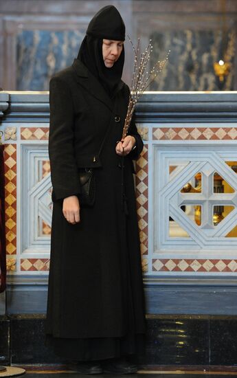 Patriarchal service on eve of Jesus' entry into Jerusalem