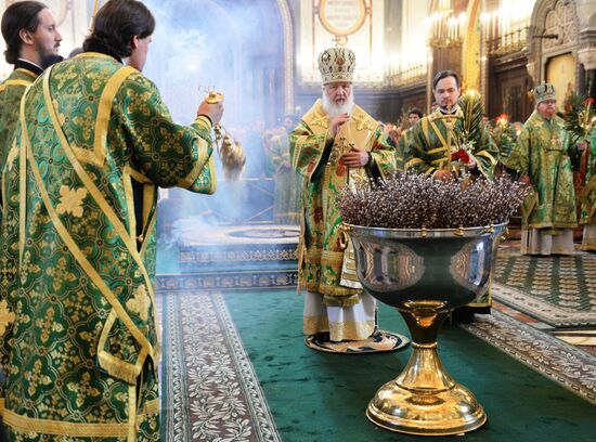 Patriarchal service on eve of Jesus' entry into Jerusalem