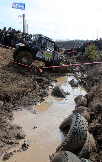 Motorsport: RainForest Challenge Russia 2014