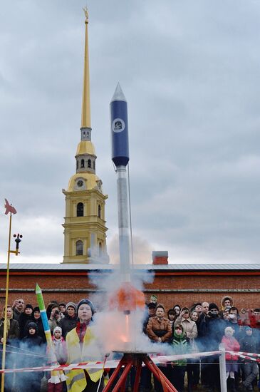 Cosmonautics Day celebrated in St. Petersburg