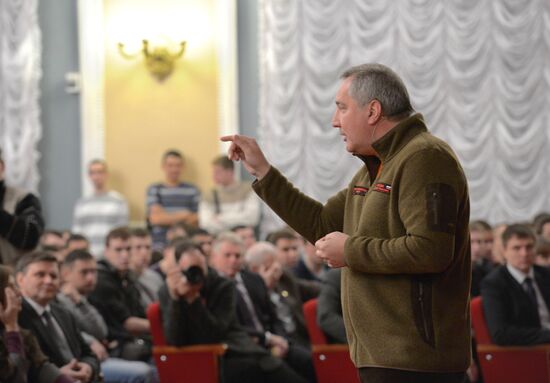 Dmitry Rogozin tours Ural Federal District