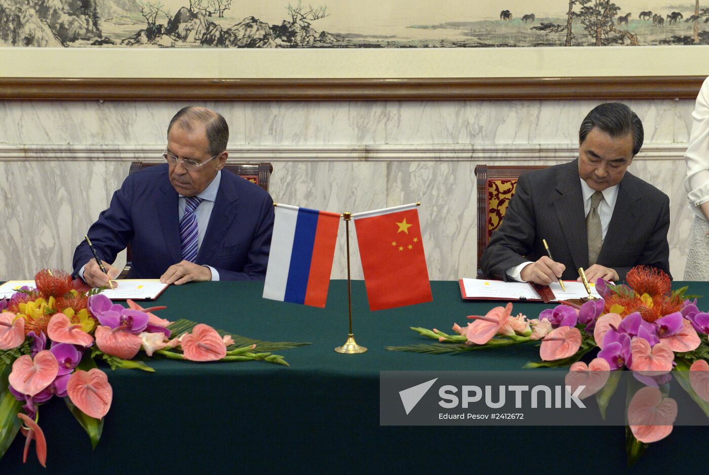 Sergei Lavrov visits China