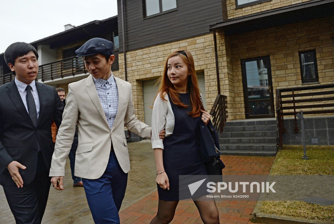 Victor An presented with keys to his new house