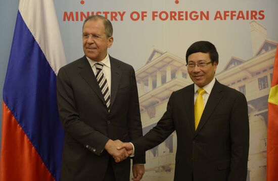 Sergei Lavrov visits Vietnam