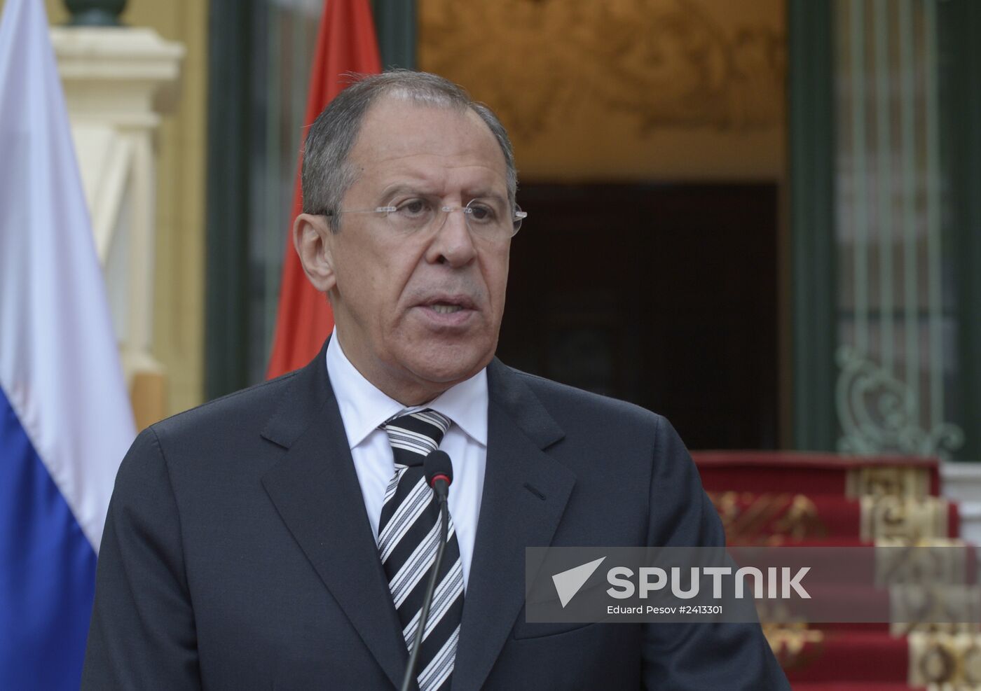 Sergei Lavrov visits Vietnam