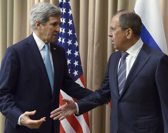 Sergei Lavrov meets with John Kerry in Geneva