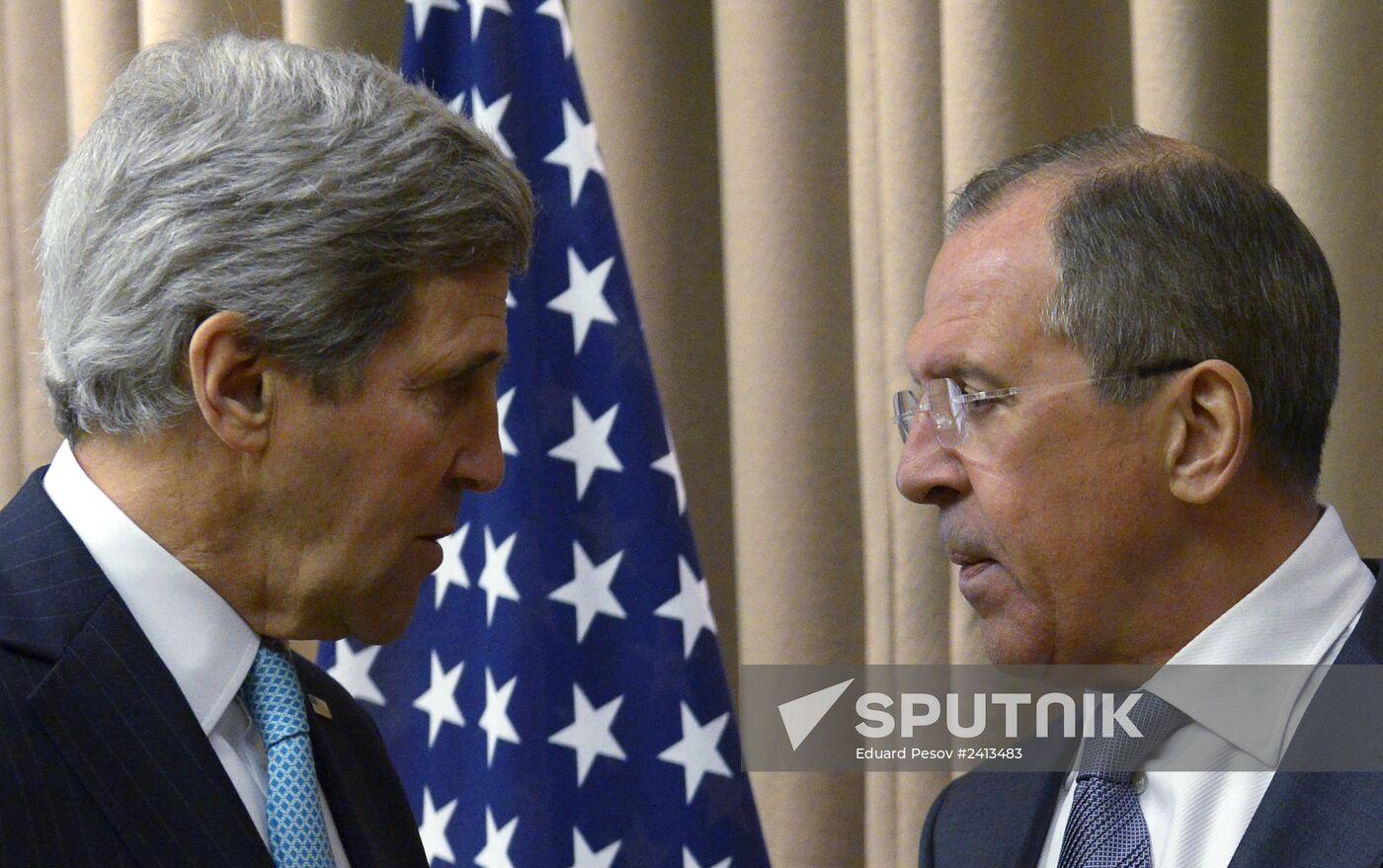 Sergei Lavrov meets with John Kerry in Geneva