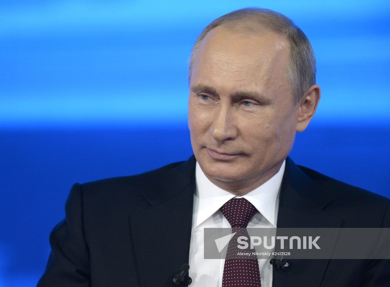 Vladimir Putin holds question and answer session