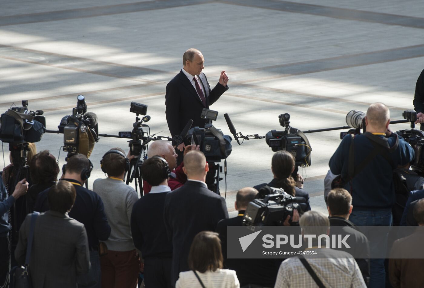 Vladimir Putin holds question and answer session