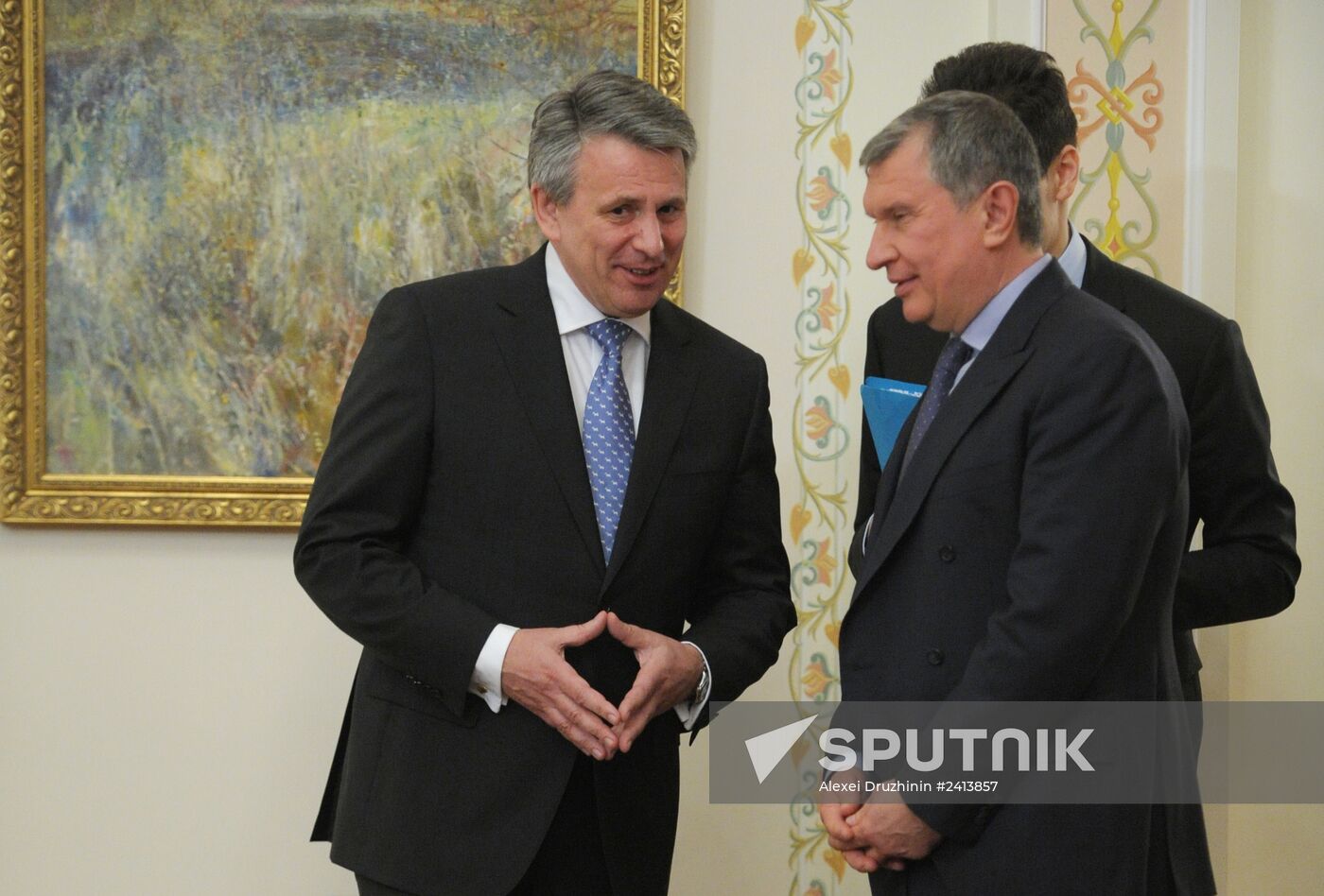 Vladimir Putin meets with Shell CEO Ben van Beurden