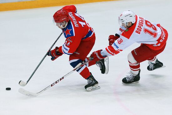 Junior Hockey League. Krasnaya Armiya vs. Spartak