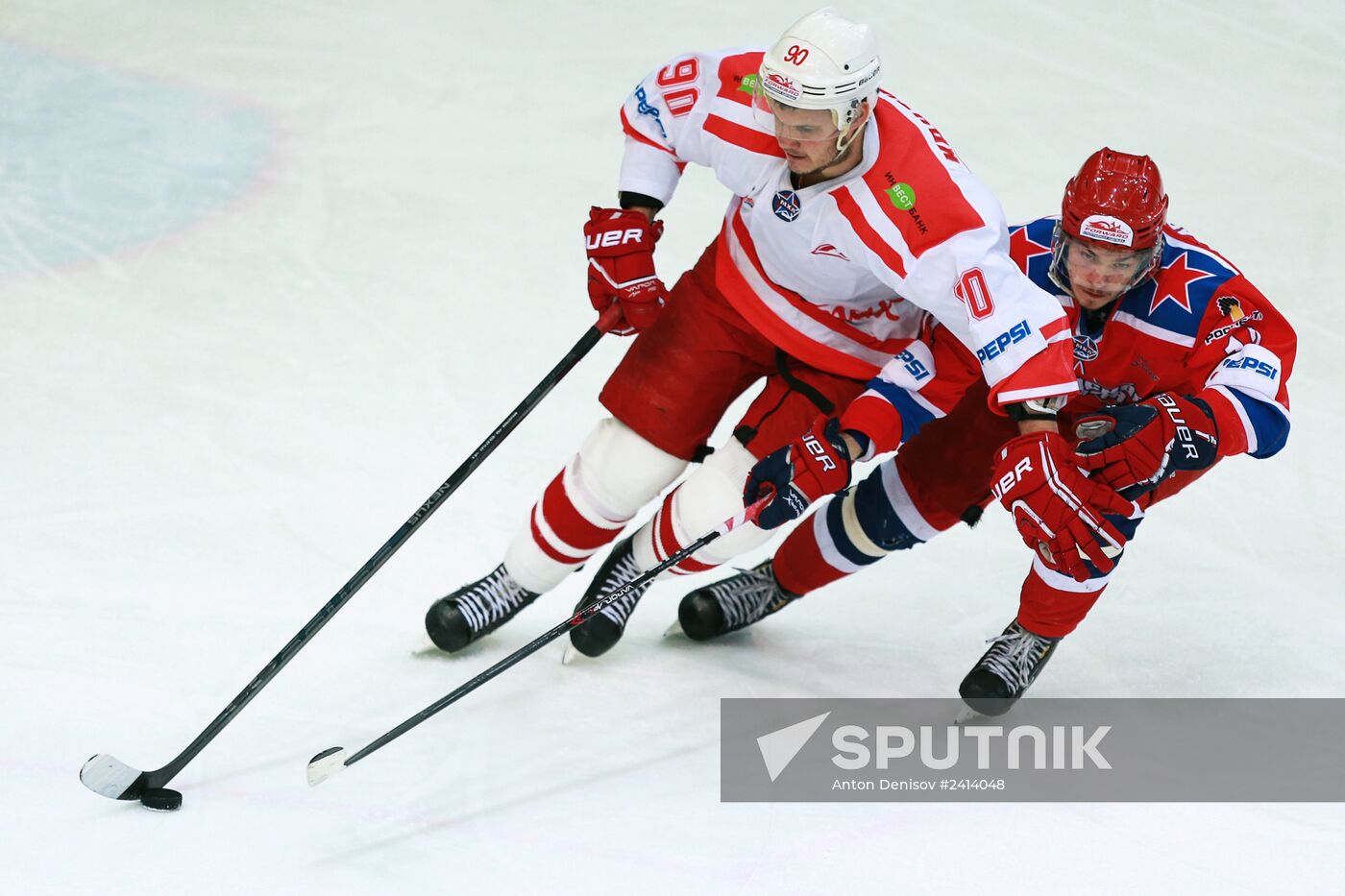 Junior Hockey League. Krasnaya Armiya vs. Spartak