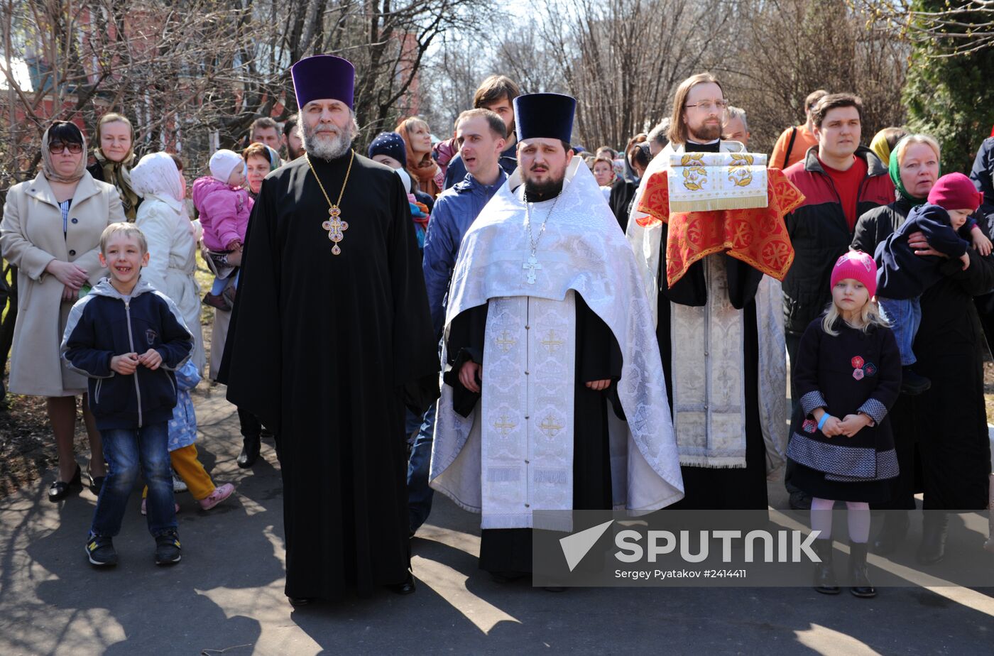Consecration of Easter cakes on Holy Saturday