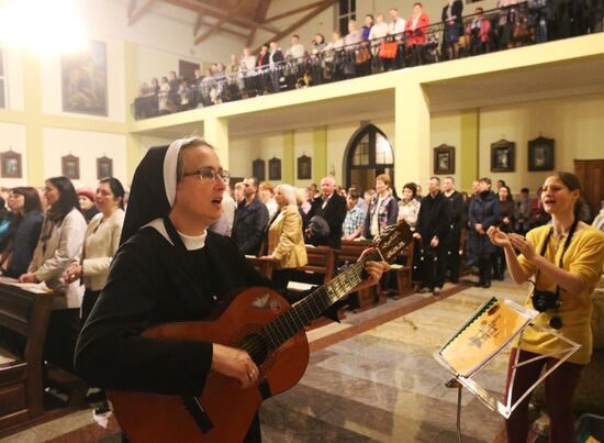 Catholic Easter celebrated in Russia