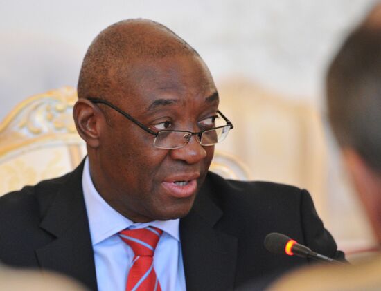 Sergei Lavrov meets with Mozambique's Foreign Minister Oldemiro Balói