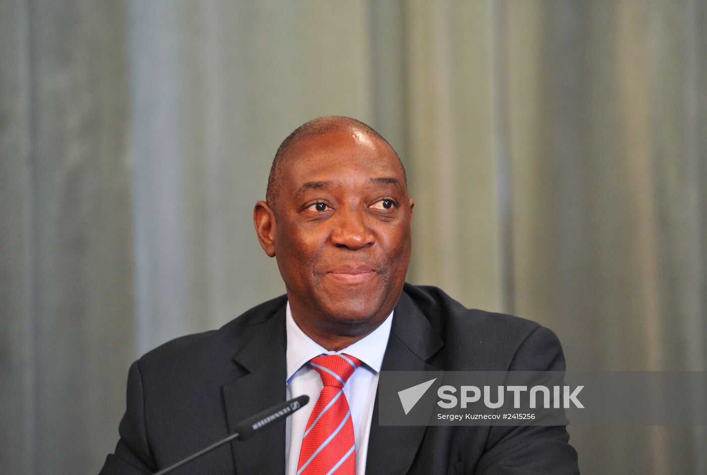 Sergei Lavrov meets with Mozambique's Foreign Minister Oldemiro Balói