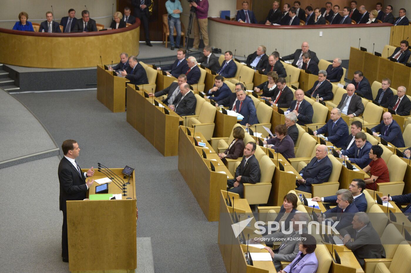 Dmitry Medvedev reports on the Government's 2013 performance at the State Duma