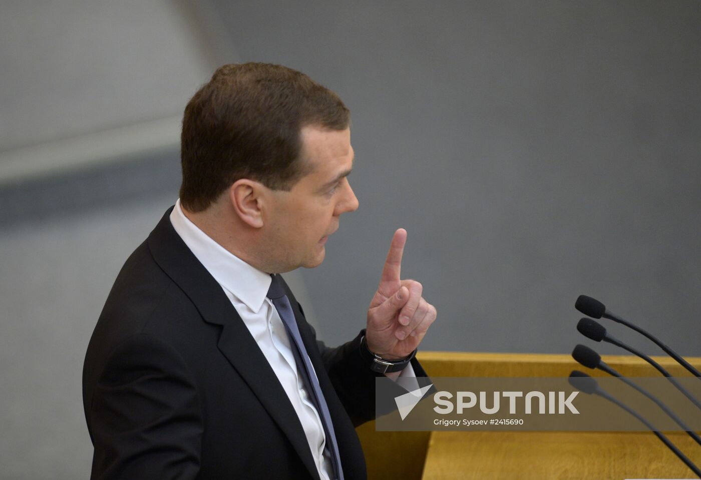 Dmitry Medvedev reports on the Government's 2013 performance at the State Duma