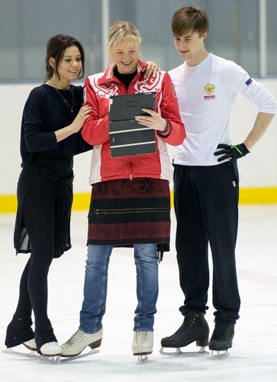 Figure skating. Elena Ilinykh and Ruslan Zhiganshin in training