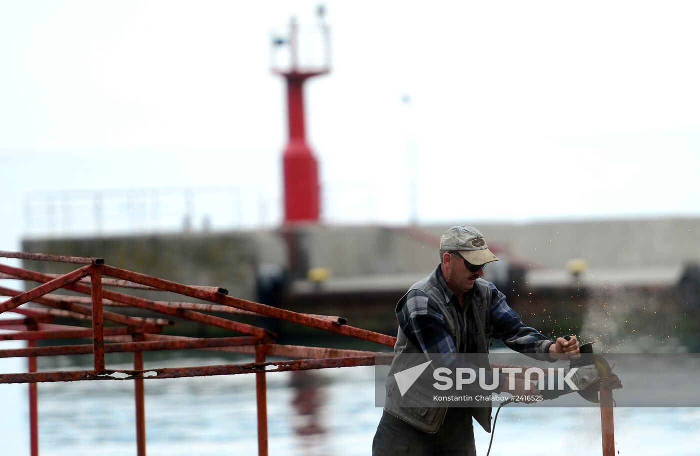 Preparations for the vacation season in Yalta