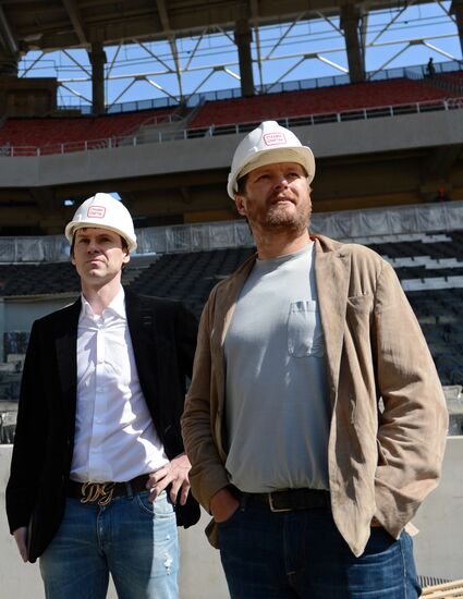 Yegor Titov and Yevgeny Kafelnikov visit construction site of Otkrytie Arena stadium