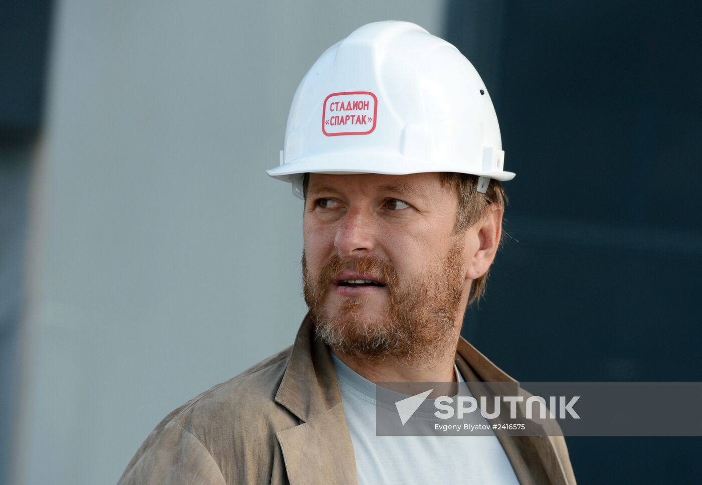 Yegor Titov and Yevgeny Kafelnikov visit construction site of Otkrytie Arena stadium