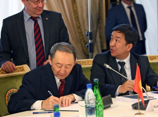 Committee of CSTO Security Councils' Secretaries holds offsite meeting
