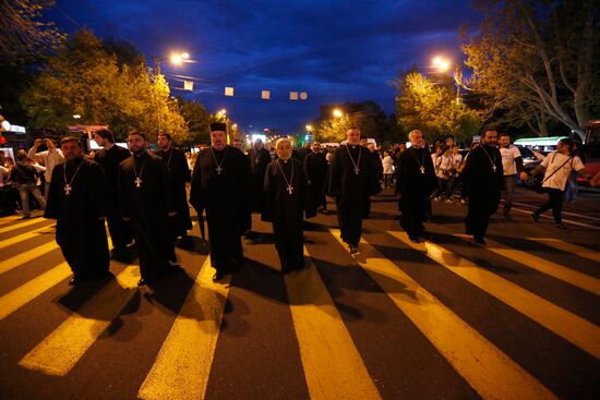 March in memory of 1915 Armenian Genocide