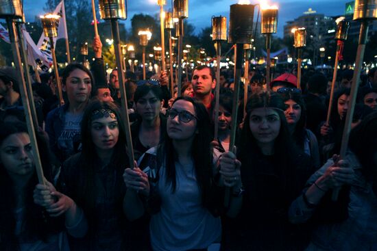 March in memory of 1915 Armenian Genocide