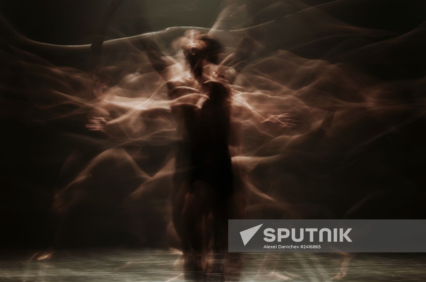 Dance Open modern dance festival opens in St. Petersburg