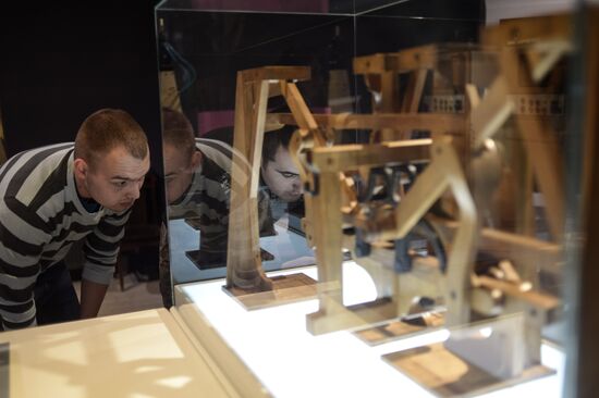 Polytechnic Museum in Moscow ubveiles exposition "Russia Makes It Herself"