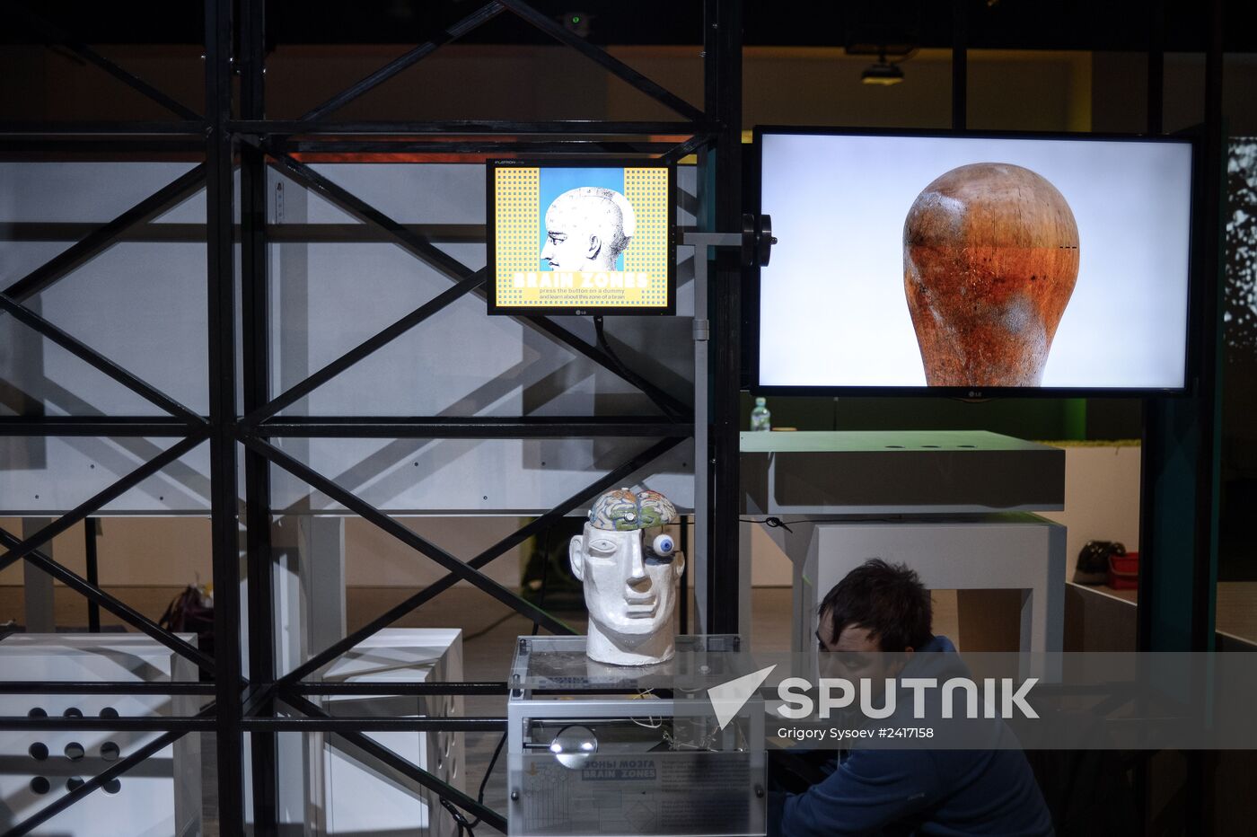 Polytechnic Museum in Moscow ubveiles exposition "Russia Makes It Herself"
